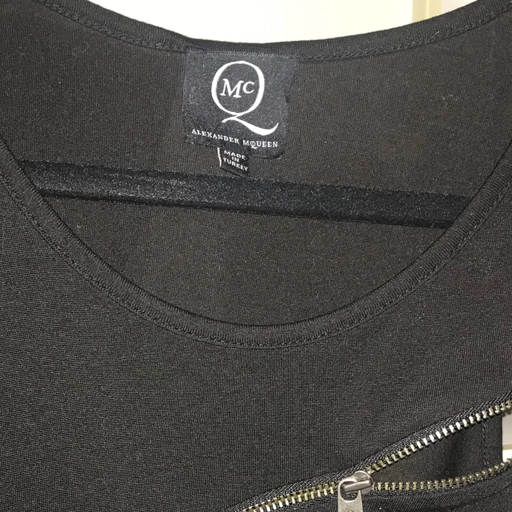 Sexy Alexander McQueen top - Picture 12 of 16